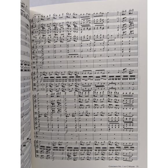 Beethoven Complete Piano Concertos in Full Score Dover Books 376 Pages Large Fmt - Picture 6 of 8